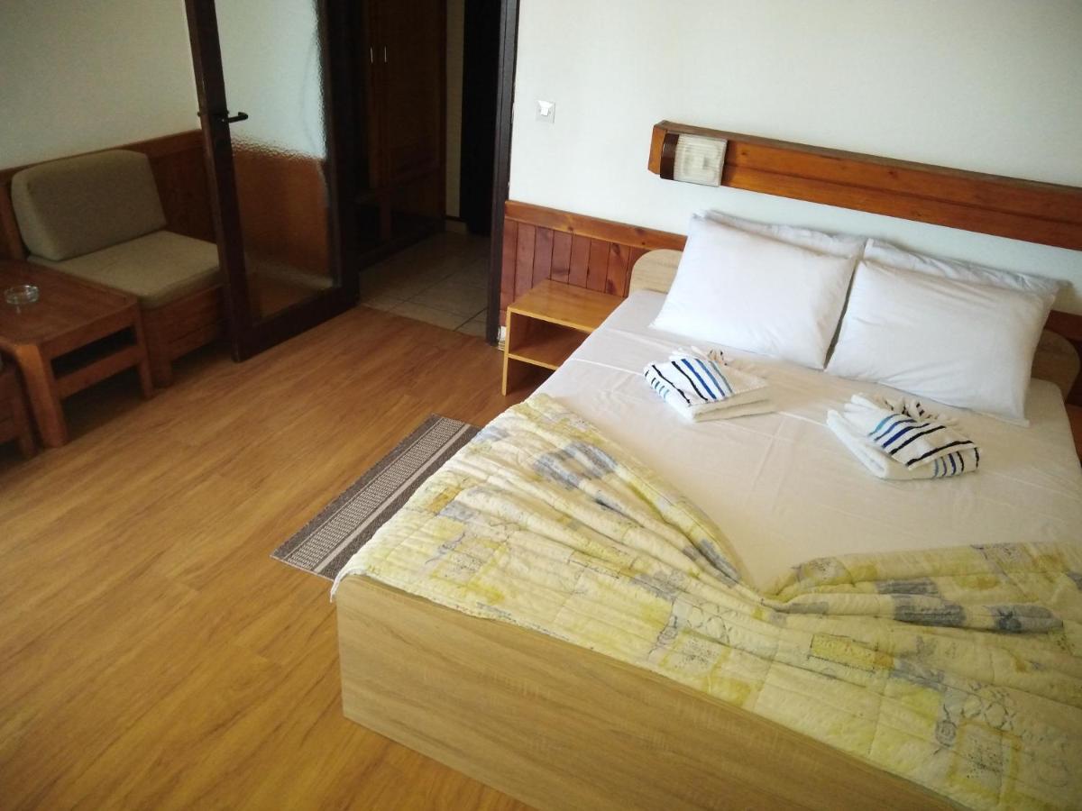 Hotel Golubacki Grad Galambóc Kültér fotó